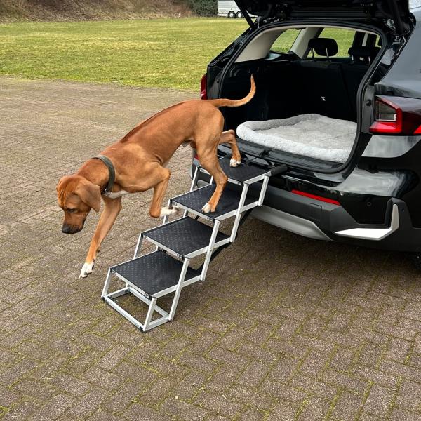 Aluminium Falt-Treppe, Hundetreppe von Nobby  - Hunderampe - Einstiegshilfe für Hunde ins Auto - bis 75 kg